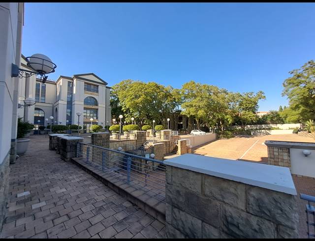 1,575M² OFFICE TO LET IN ILLOVO